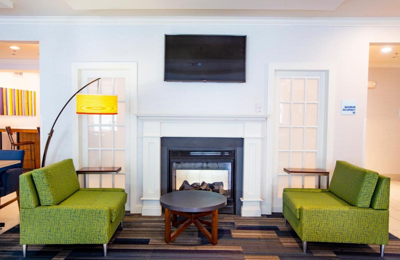 Holiday Inn Express Hotel & Suites Bethlehem Airport/Allentown Area By Ihg Exterior photo